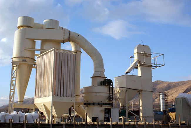 高岭土磨粉现场